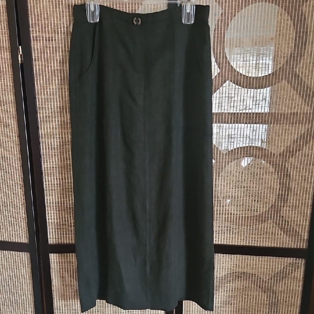 Chic Forest Green Maxi Skirt